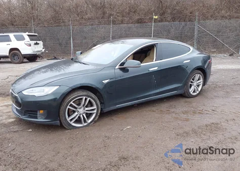 2012 Tesla Model S Signature из США, поврежденный, VIN 5YJSA1CN3CFP03052